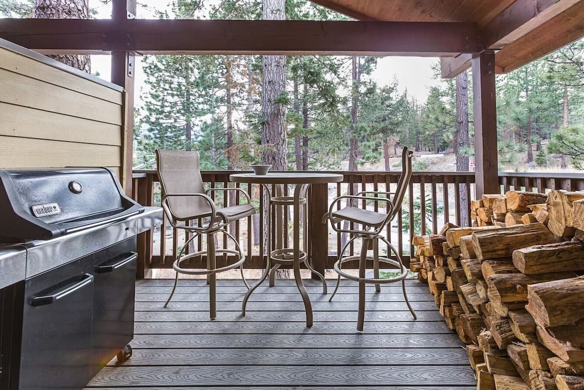 BBQ deck with grill